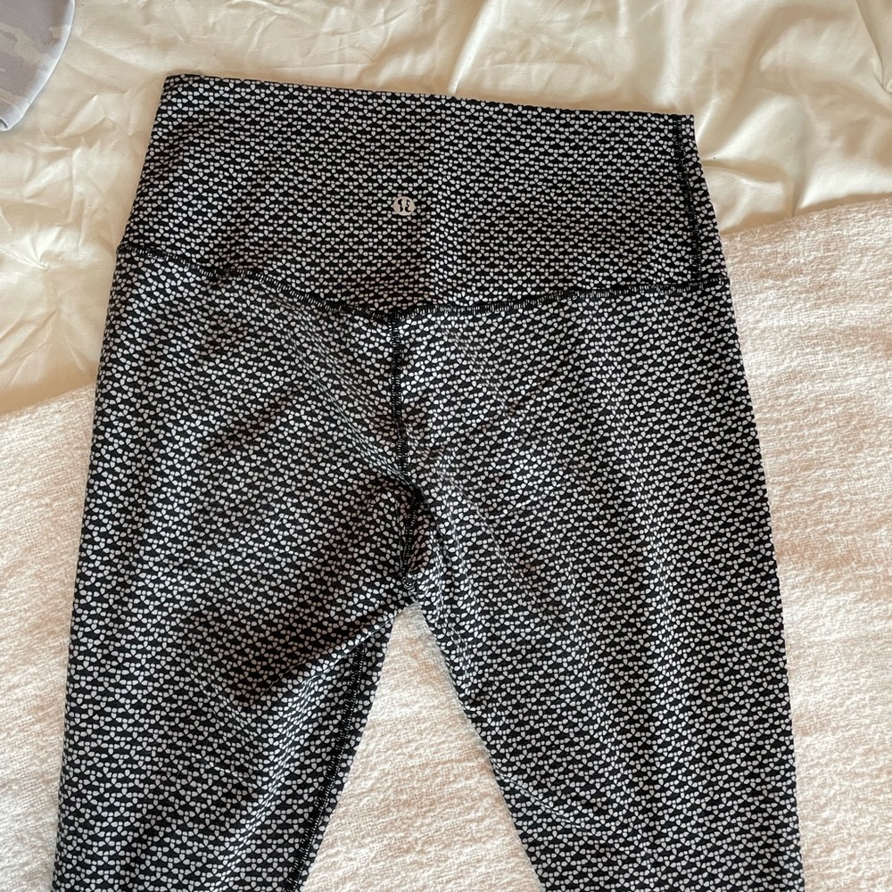 Lululemon cropped align leggings